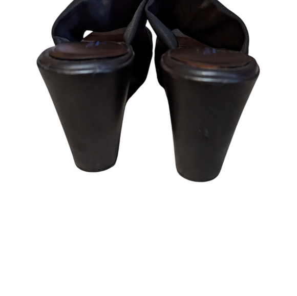 Y2K Tahari Slip On Wedges Stretch Fabric size 10 - Picture 6 of 6